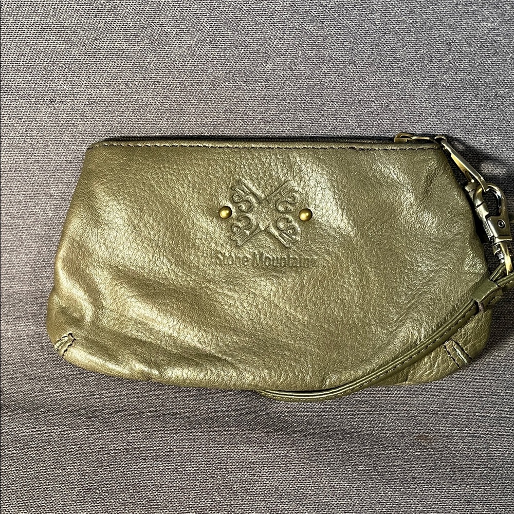 Stone Mountain Accessories Sage Leather Wristlet